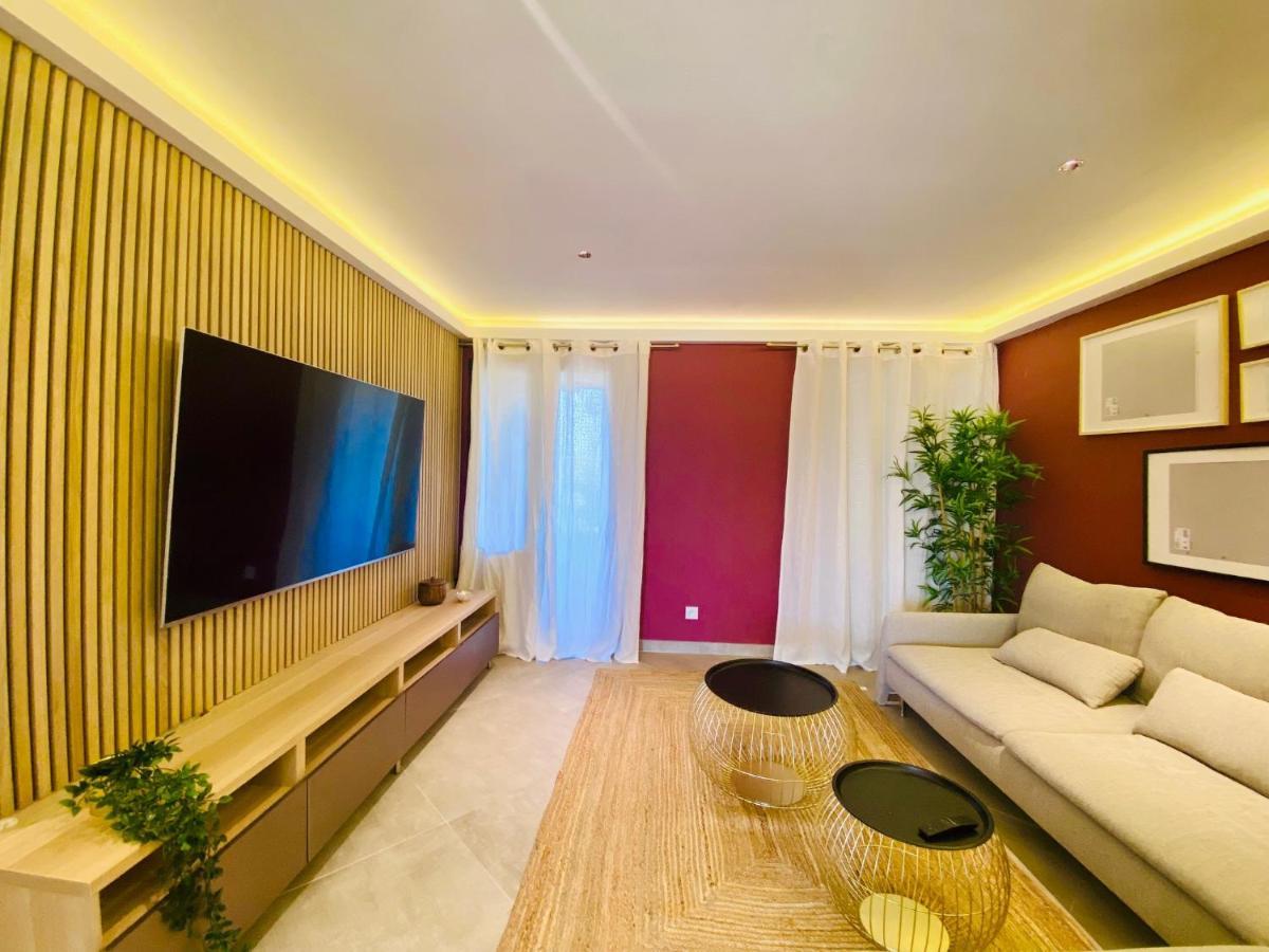 Appartamento Duplex 120M2 Terrasse Vue Sur Nîmes Esterno foto