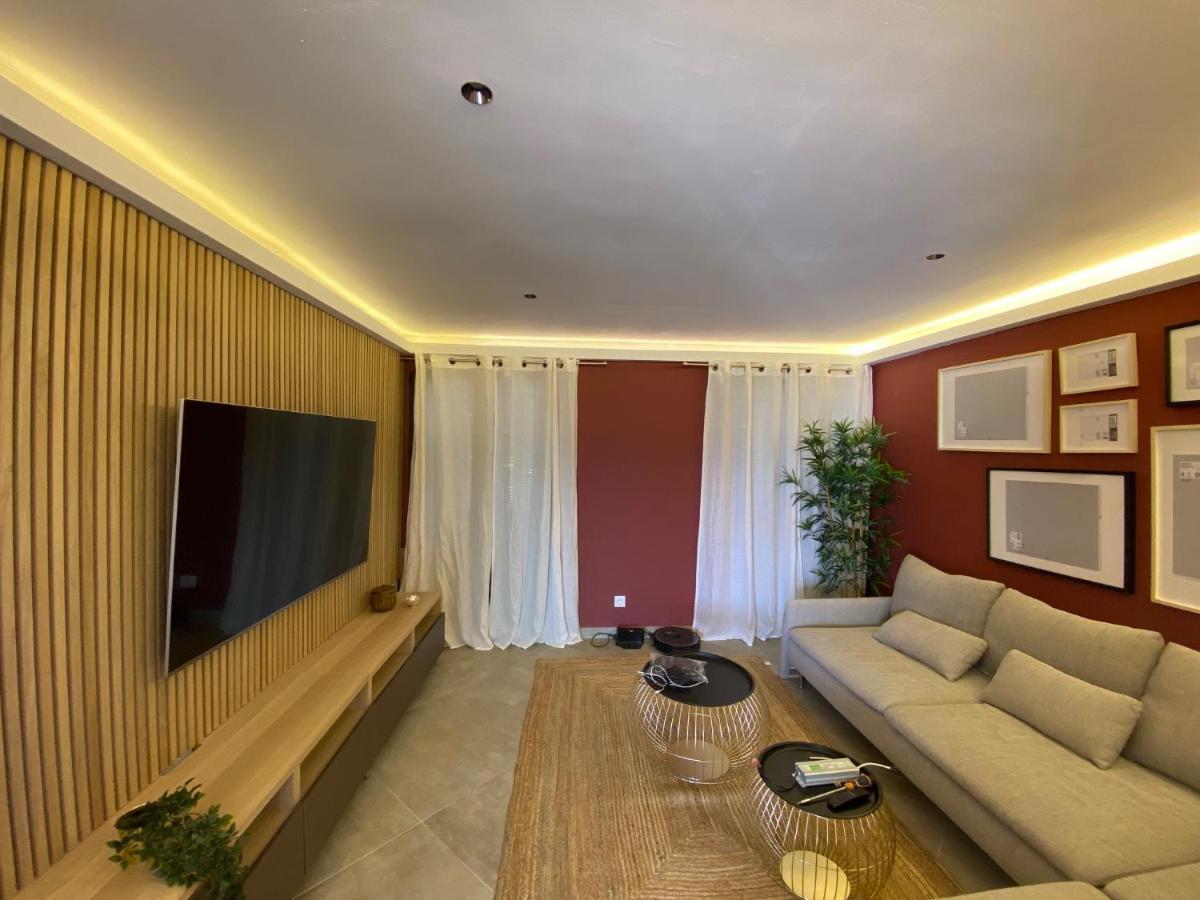 Appartamento Duplex 120M2 Terrasse Vue Sur Nîmes Esterno foto